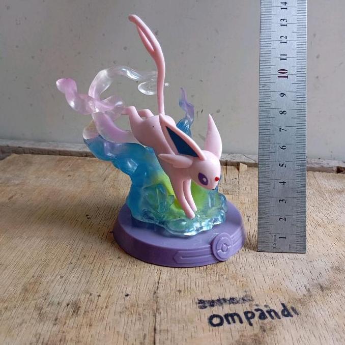 FIGURE DIORAMA POKEMON ESPEON CS99