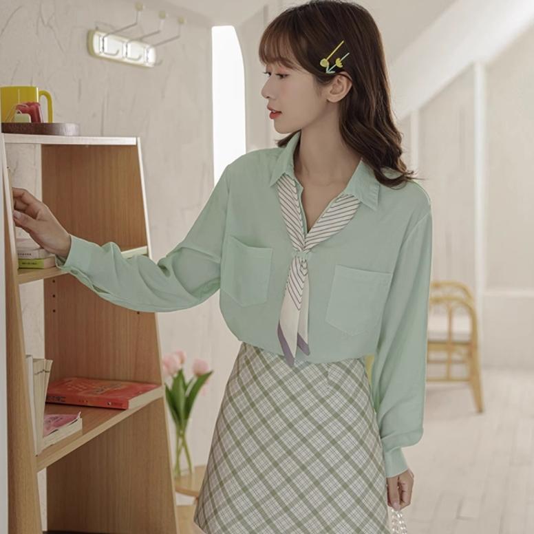Murah Yikoo-Kemeja Korea Office Shirt Wanita Atasan  ( Dasi Kupu-Kupu Gratis )