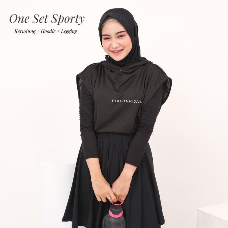 Grade Ori One Set Baju Olahraga (Kerudung Hoodie Leggingrok) One Set Sporty Baju Olahraga (Belum Man