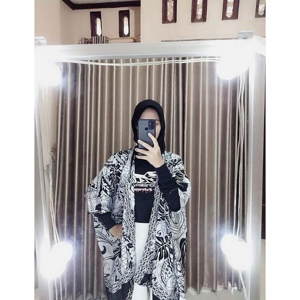 Awet Batik Cardigan Outer Kimono Wanita Rayon Gloyor Motif Etniq Oversize Modern