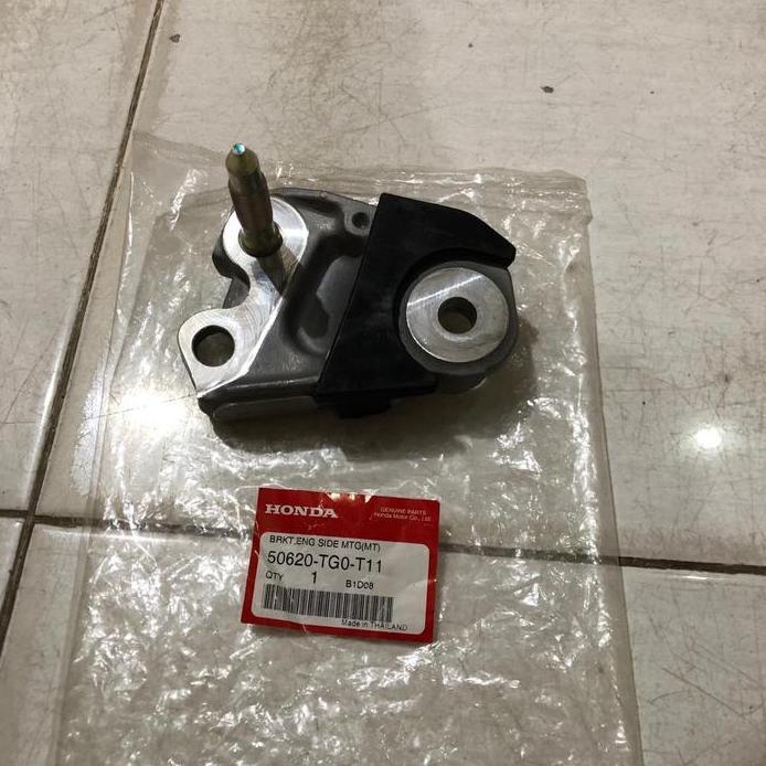 Breket Engine Mounting Kanan MANUAL (MT) BRIO OLD & JAZZ GE8 Original
