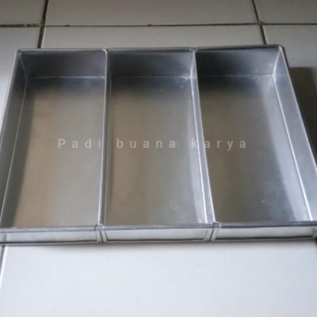 Loyang Lapis Surabaya Sekat 3 Super Tebal Ukuran 22X30 24X30 26X30