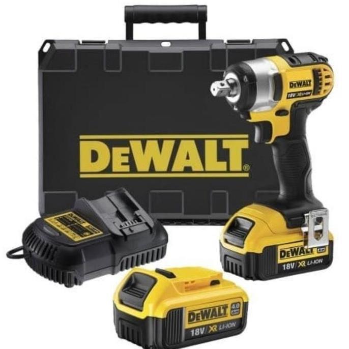 NEW Dewalt Cordless DCF880M2 Impact Wrench 18 Volt Sock 1/2 Inch DCF 880