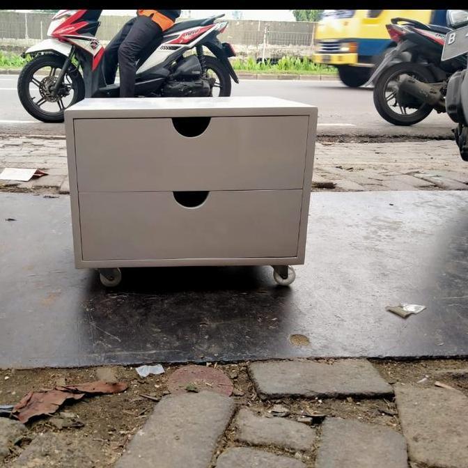 MEJA LACI NAKAS RODA 50X40X40