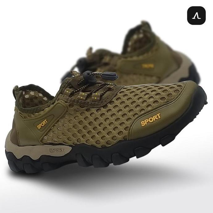 Sepatu Gunung Pria Walk It Outdoor Hiking Tahan Air IMPORT WIT-252