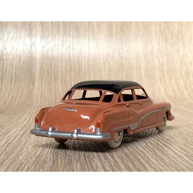 cvarhantama  / 1:43 Diecast Dinky Toys Buick Roadmaster "With Box" Diskon