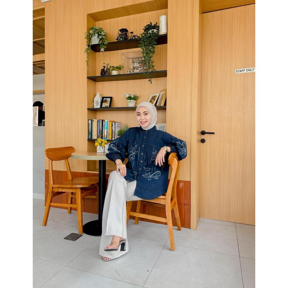 PROMO Pamela Jeans Oversized Bordir Bunga Denim Lembut