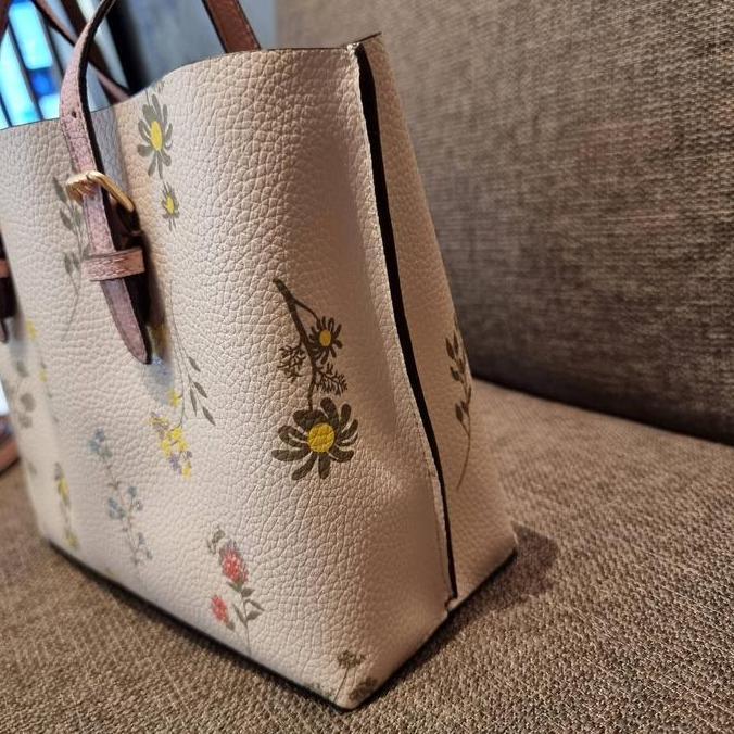 Original CH Mollie Tote 25 With Wildflower Tas CH Original CH Bag