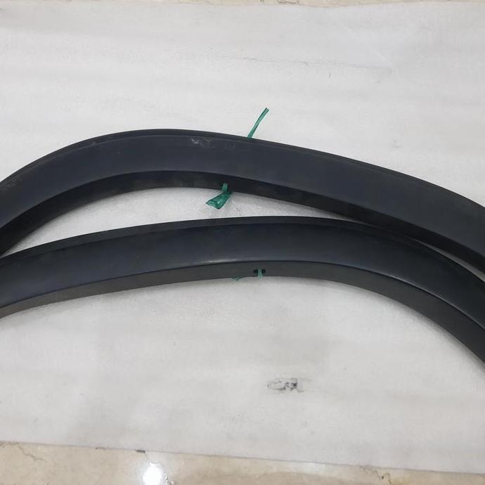 Spoiler Fender Depan Kanan + kiri Mobil Isuzu Panther Grand Royale