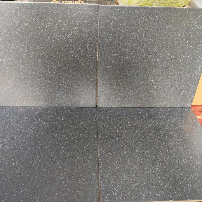 keramik roman graniti 30*30 kw 1