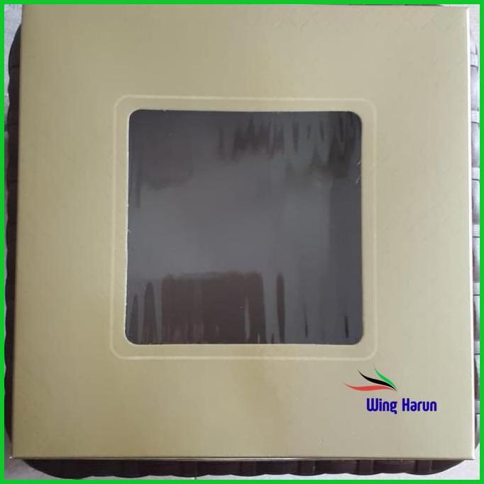 top dus kue warna gold emboss uk 20x20x8cm