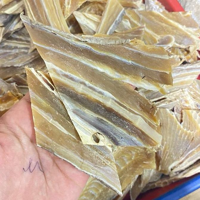 Pilihan- Ikan Asin Pari Alami Daging Semi Tawar Coklat