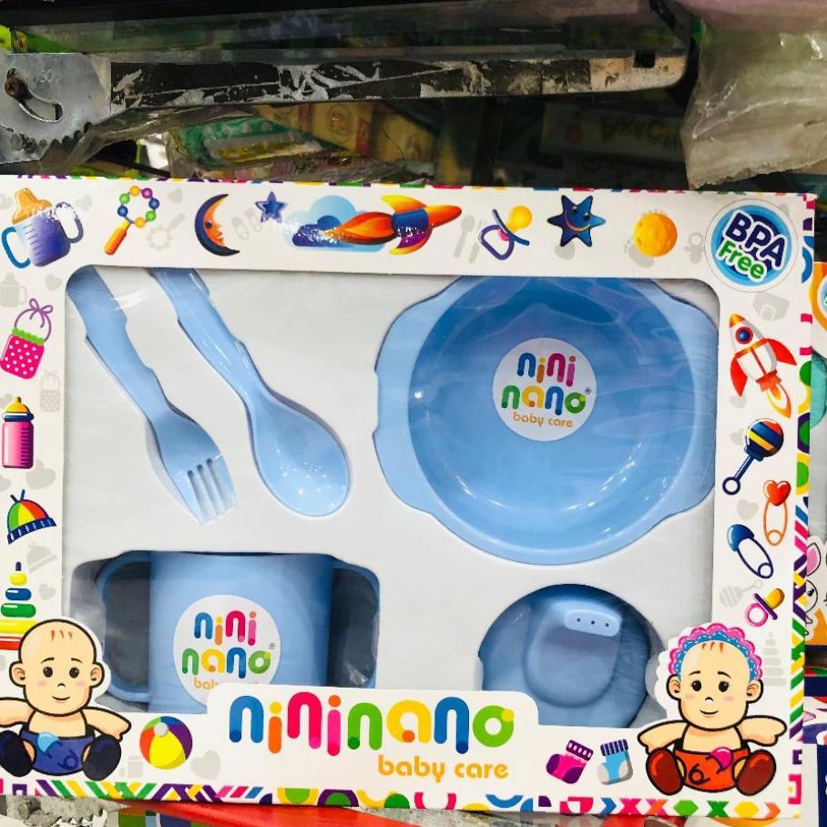 Tempat Makan Bayi 1 Set Ukuran Kecil