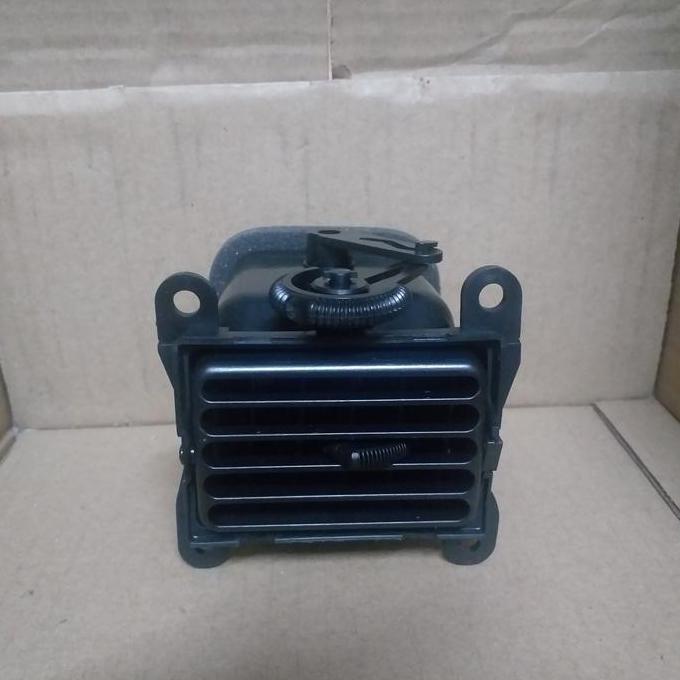 kisi kisi ac depan kijang 2-2003(set)