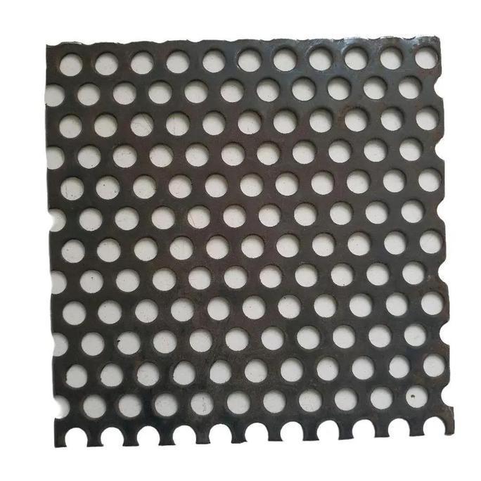 Plat Peforated Besi Potongan Tebal 3mm Lubang 6mm