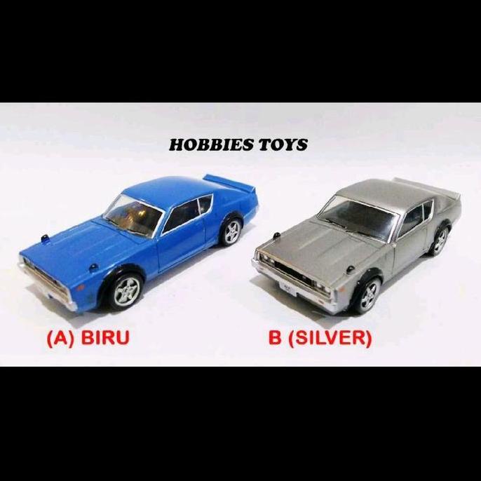 Model Kit 1/64 Nissan Skyline Kenmeri 2000 GT-R Takara Structure Model