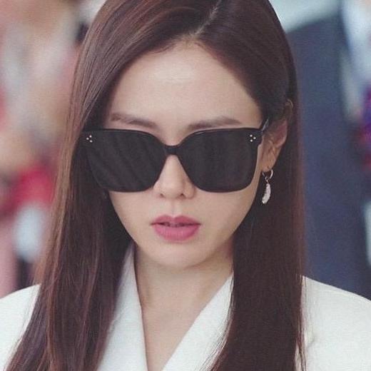 Kacamata gentle monster her saja