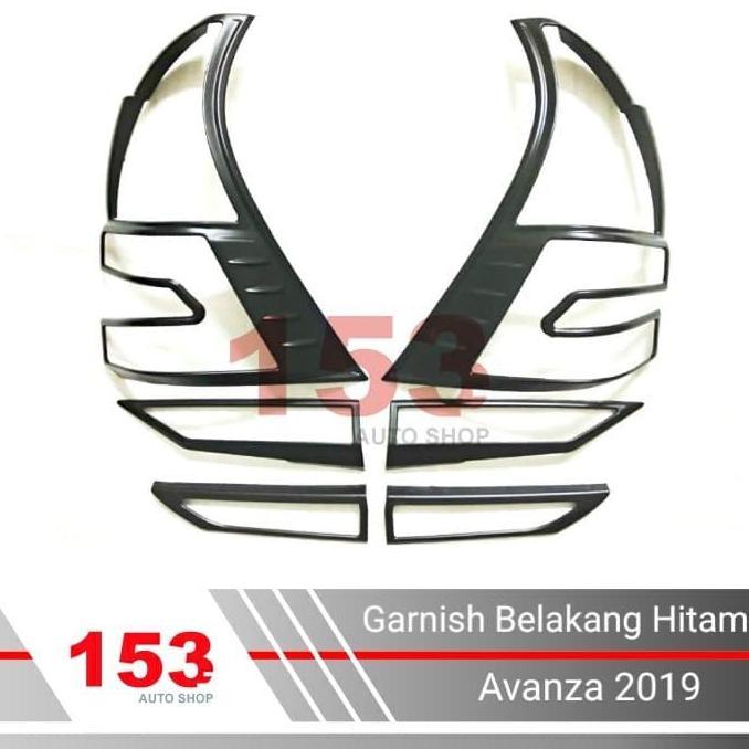 Garnish Belakang Hitam Avanza 2019