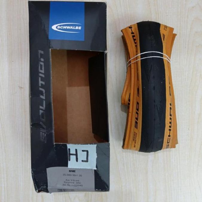 Ban Luar Tire Schwalbe One 16X1.35 Skinwall