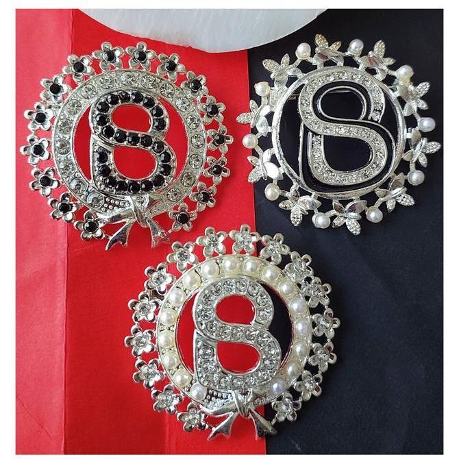 Bros Inisial Huruf Pin HIjab Peniti Jilbab Premium Aksesoris Kerudung Import Muslim - Alloy Permata 