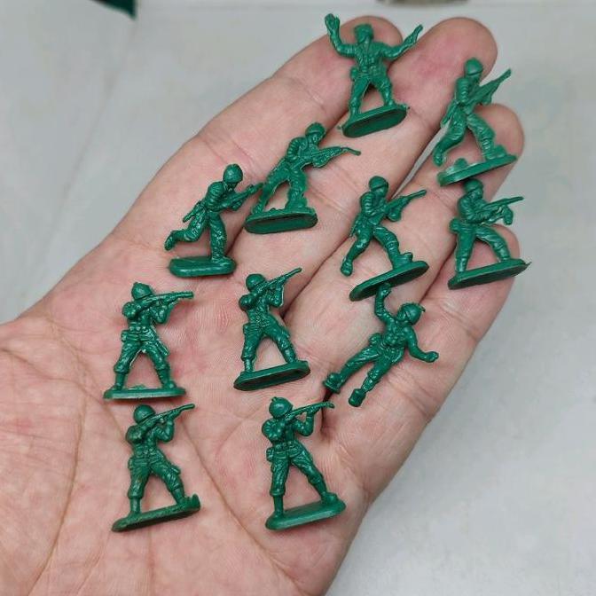 SET 11 PCS MINI FIGURE GREEN ARMY MEN MAINAN DIORAMA PS99