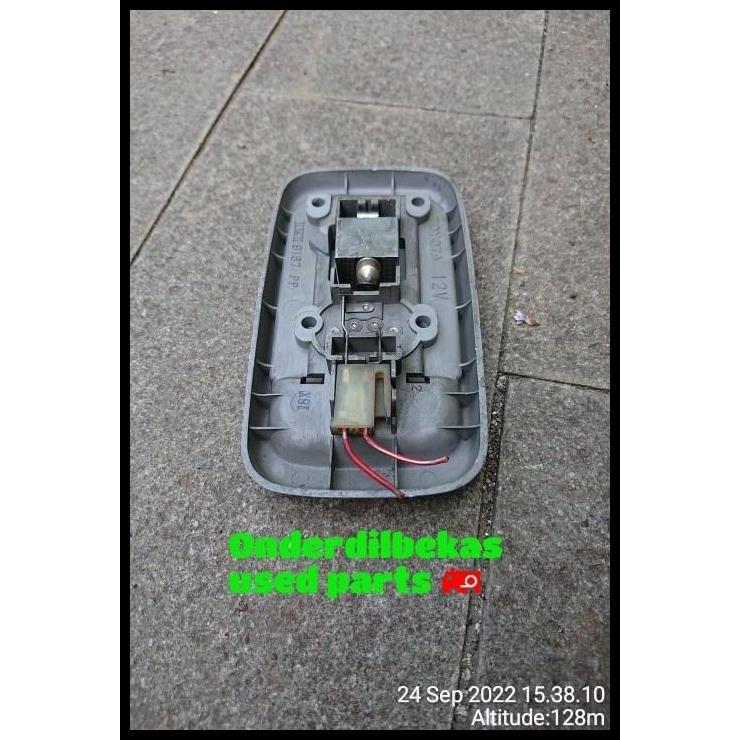 TERLARIS LAMPU KABIN TOYOTA CORONA EXSALOON AT171 