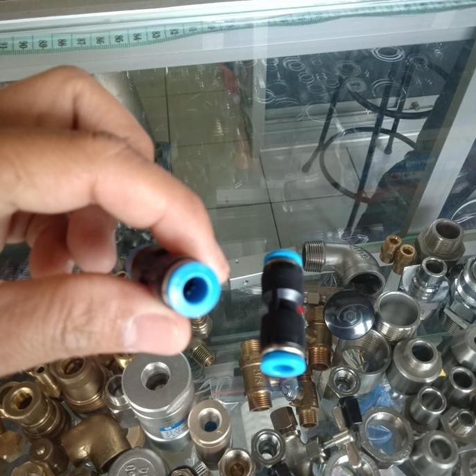 fitting pu neple angin lurus sambungan selang ke selang 8mm