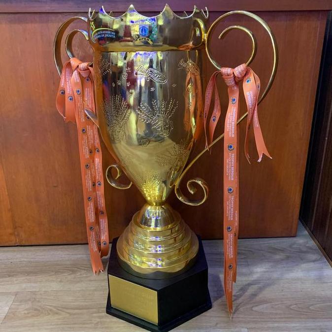 trophy piala l bahan logam l custome