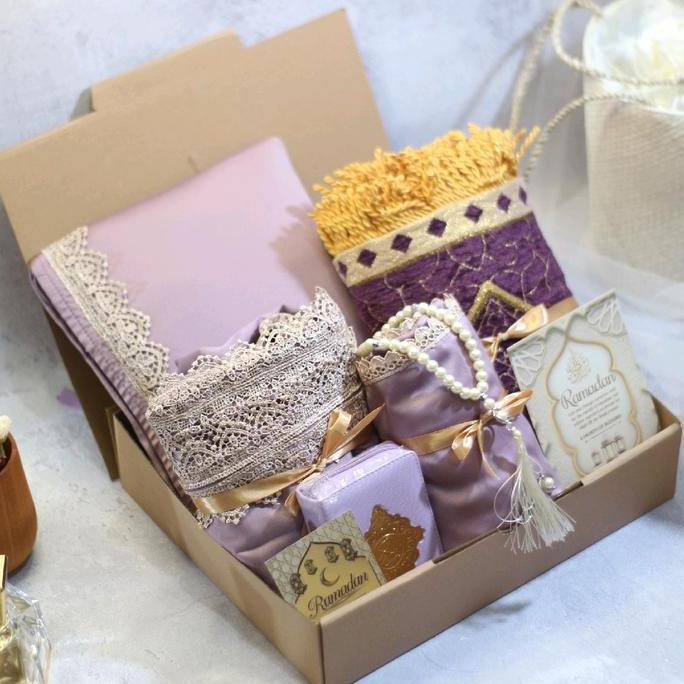 mukena ikhtiar /paket seserahan alat sholat