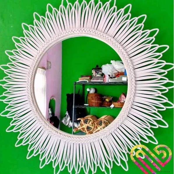 kaca rotan,cermin aesthetic,cermin dinding, cermin ruang tamu mewah TEB