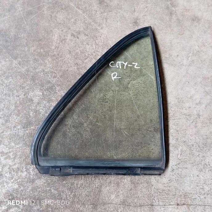 KARET + KACA MATI KACA SEGITIGA PINTU BELAKANG KANAN MOBIL HONDA CITY Z CITY TYPE Z  ASLI ORIGINAL C