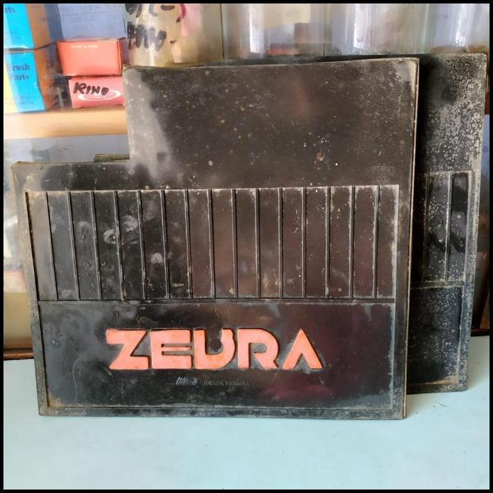 TERBARU KARET LUMPUR/ DEBU MOBIL ZEBRA SEPASANG 