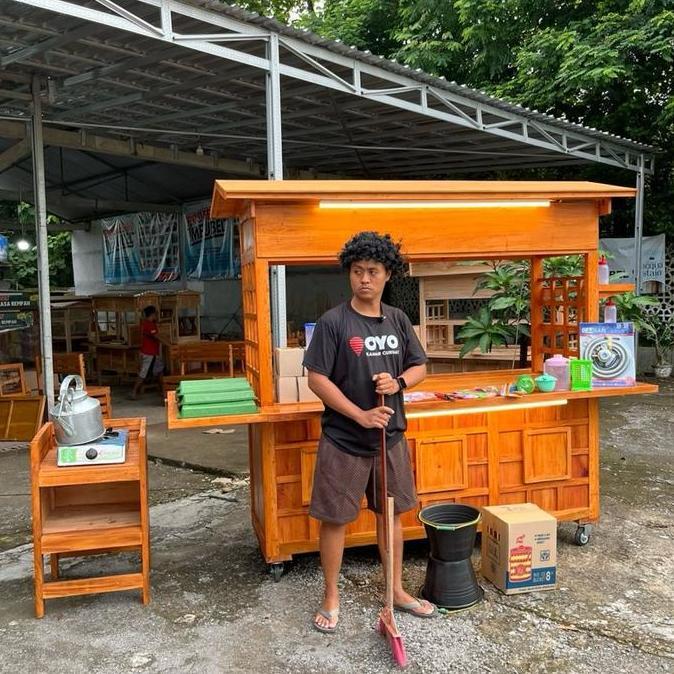 Terlaris Gerobak Angkringan Jejepangan Yang Sudah Lengkap Dengan Perabotan Dagangnya Peralatan