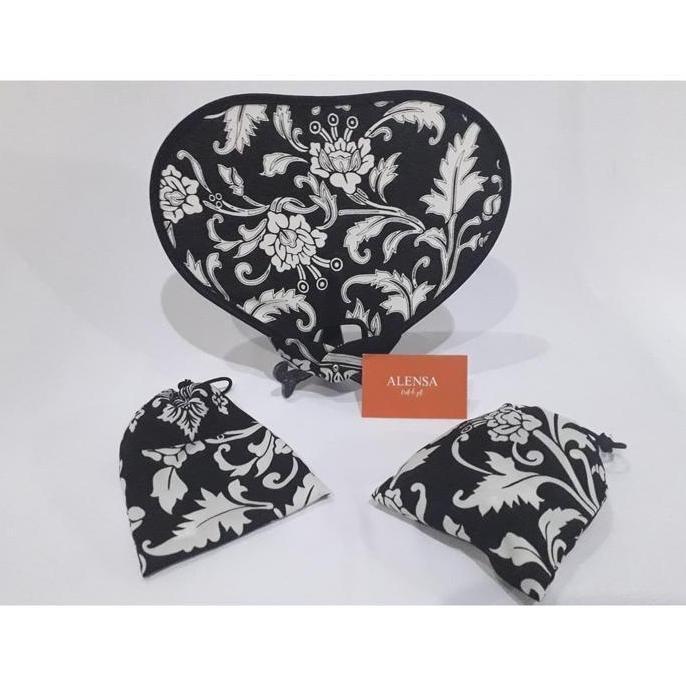 Kipas Lipat Motif Kain Batik + Pouch LC