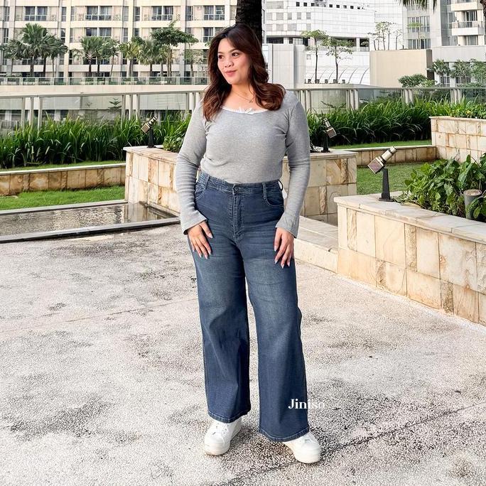 Hose- Real Curvy - Jiniso Jumbo Straight Loose Stretch Celana Jeans Wanita Highwaist