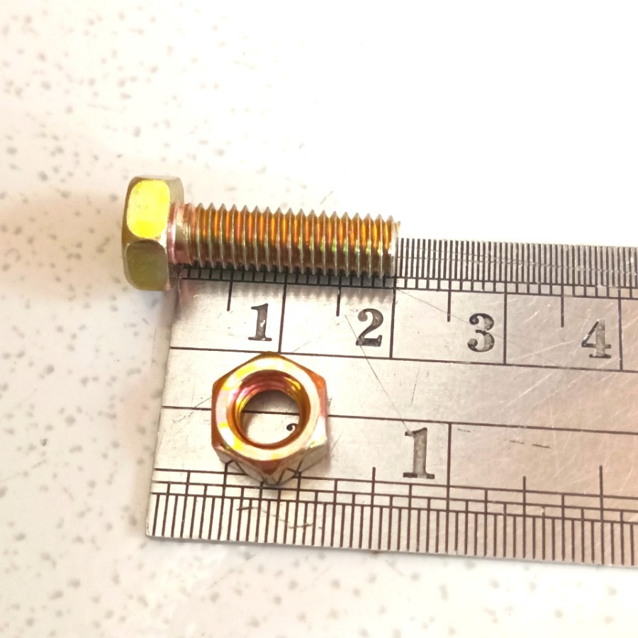 100 Pcs Baut Mur M6X20 ( Baut 10 )