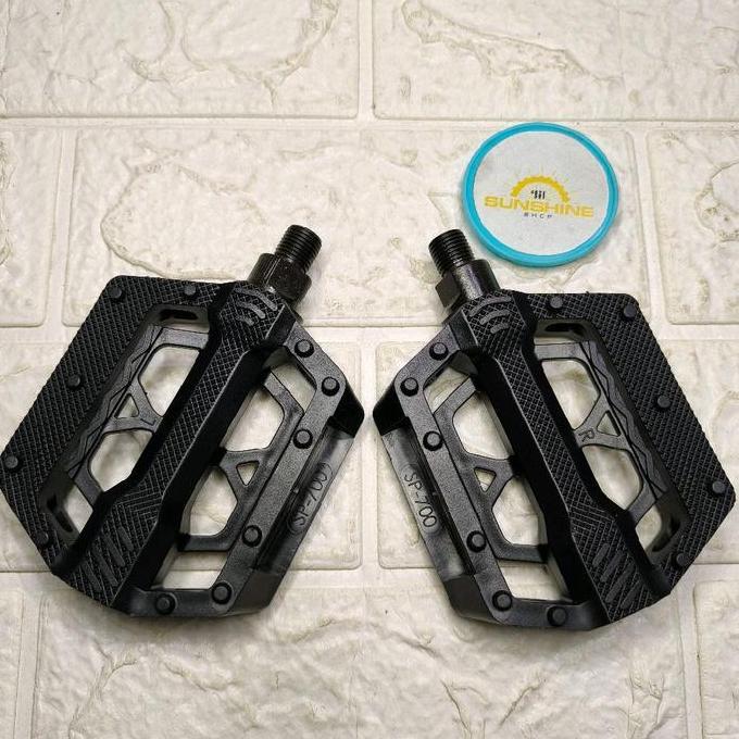 Pedal Drat As Kecil 1/2 SP-700 Black Sepeda BMX 18 Dan 20 Crank Gir Tengah BB USA As Terusan Langsun