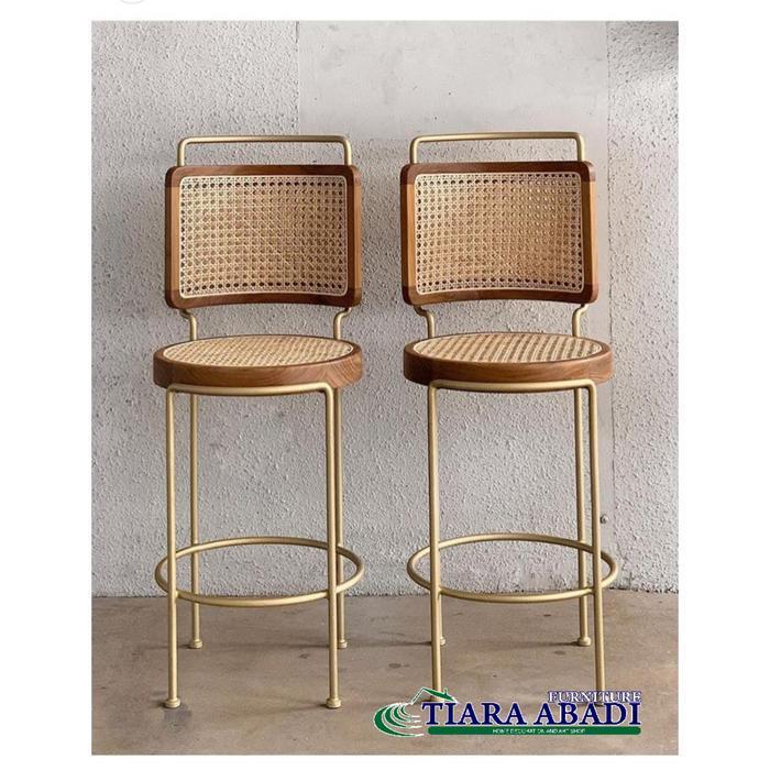 kursi bar rotan cafe kayu jati berkualitas.kursi cafe besi gold modern