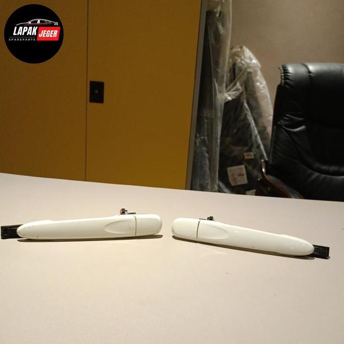 handle gagang pintu luar grand Avanza 2012 2013 2015 2018 2020 bekas