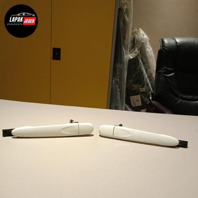 handle gagang pintu luar grand Avanza 2012 2013 2015 2018 2020 bekas