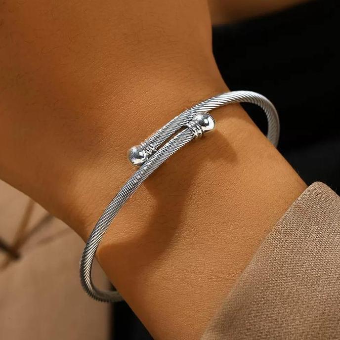 Gelang Bracelet Titanium Baja Perak yang Trendi untuk Pria dan Wanita Gelang Pasangan Mewah PM
