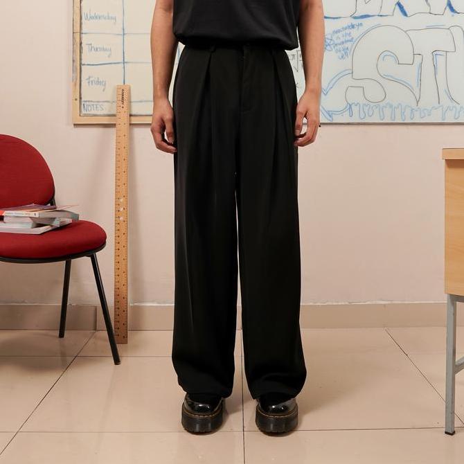 Hierarchy Studios Unruled Hierarchy Studios Unruled Black Black - Tuck Slacks Trousers