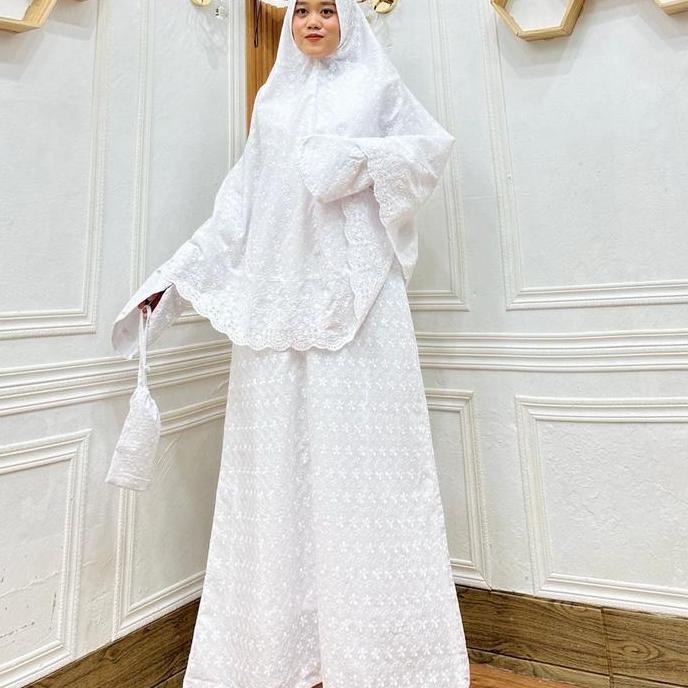 Gamis ihrom komplit haji/umbroh bahan katun paris full bordir + topi hari bundar dan topi gaji pet M