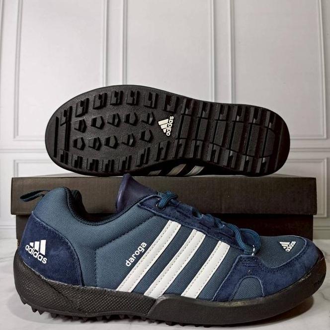 Sepatu Tracking Adidas Daroga