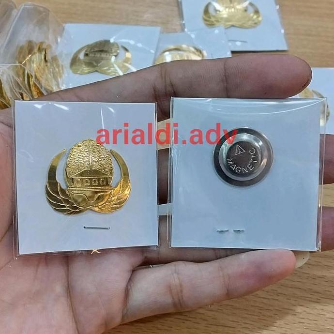 New  pin korpri eching kuningan disepuh emas ukuran 3 cm magnet pin korpri magnet