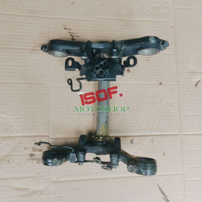 Segitiga Atas CBR 150R Facelift K45G K45N - Segitiga Atas Bawah CBR 150R - Stem Sub Assy CBR 150R