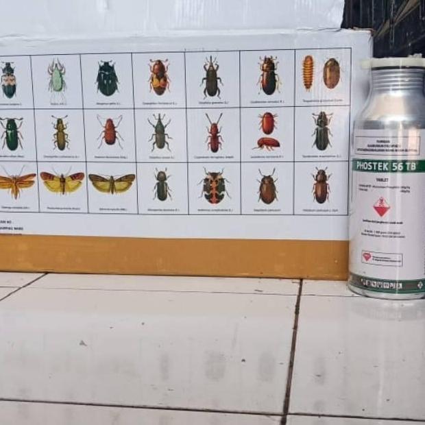 Phostek - obat fumigasi hama gudang , kutu beras , kutu jagung , dan hama pada hasil bumi lainnya