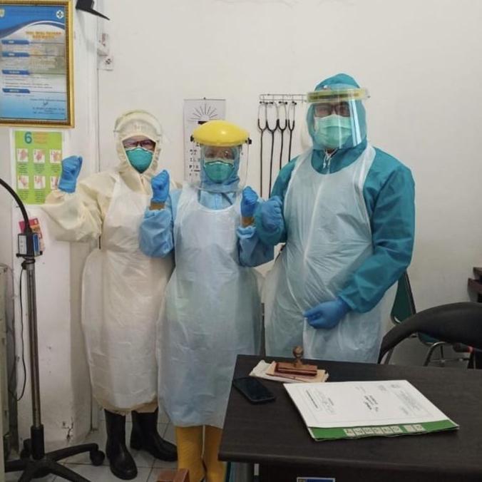 Apron Celemek Plastik LDPE / Apron Medis Disposable 1 Pack Isi 100 Pcs