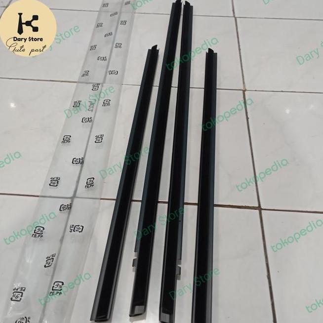 Pelipit Karet Kaca Jazz 2008 Kaca Luar Mobil Honda 2008-2013