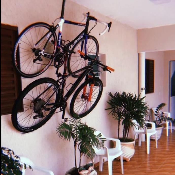 GANTUNGAN SEPEDA DINDING RAK SEPEDA DINDING